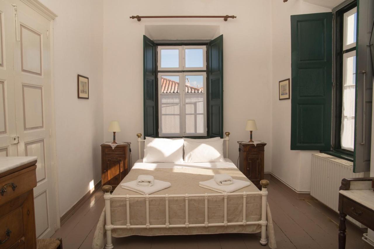 1861 Mansion Spetses Villa Екстериор снимка