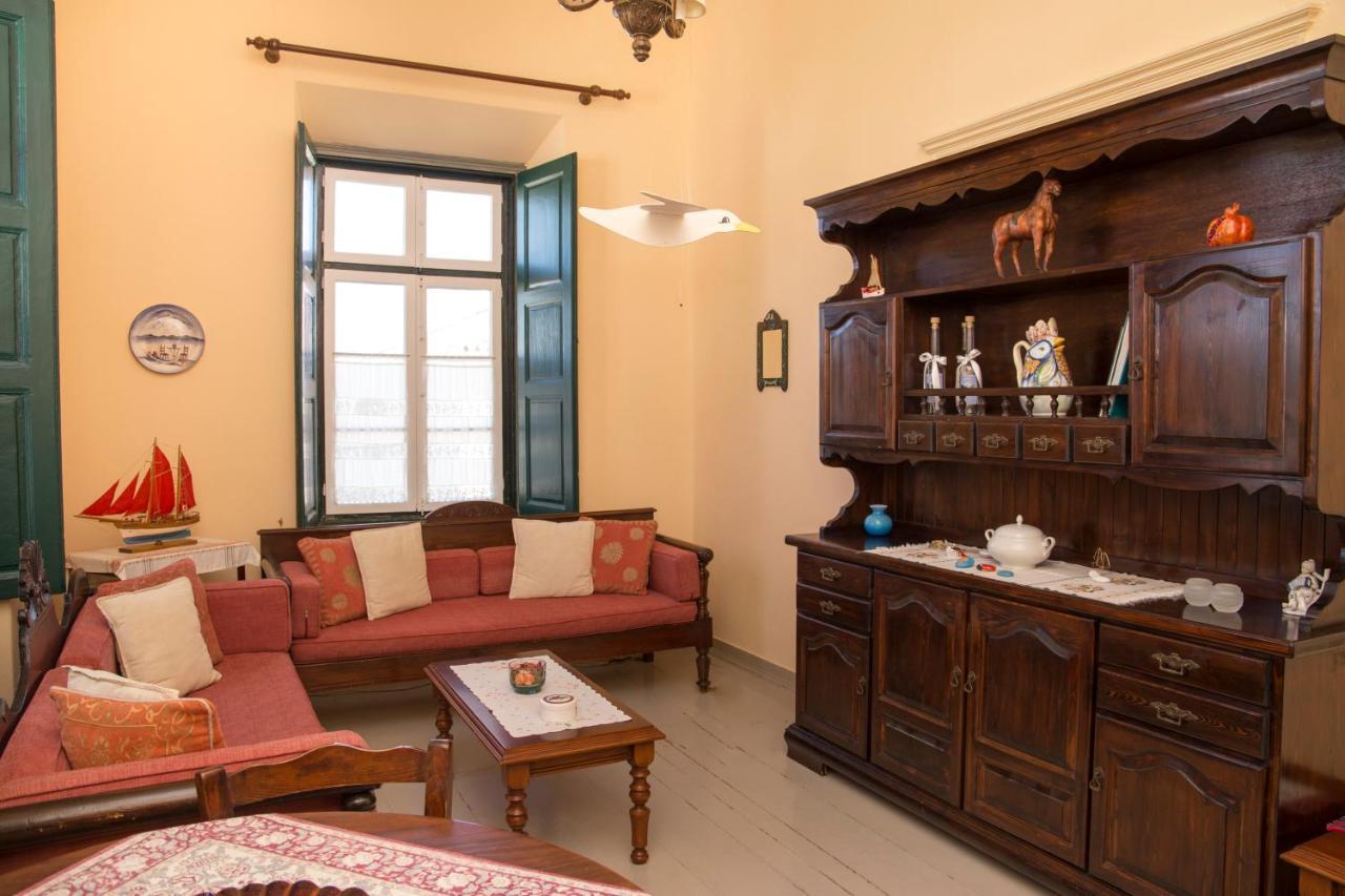 1861 Mansion Spetses Villa Екстериор снимка