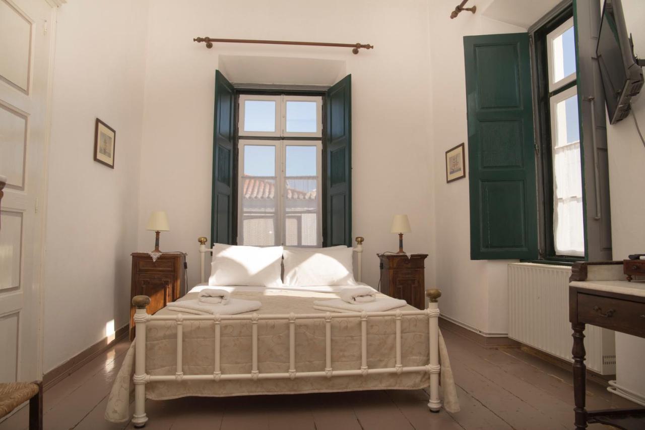 1861 Mansion Spetses Villa Екстериор снимка